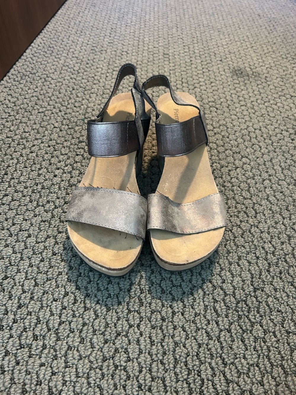 Comfort Wedge Sandals - Metallic Gray